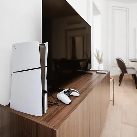 The Nova 4*